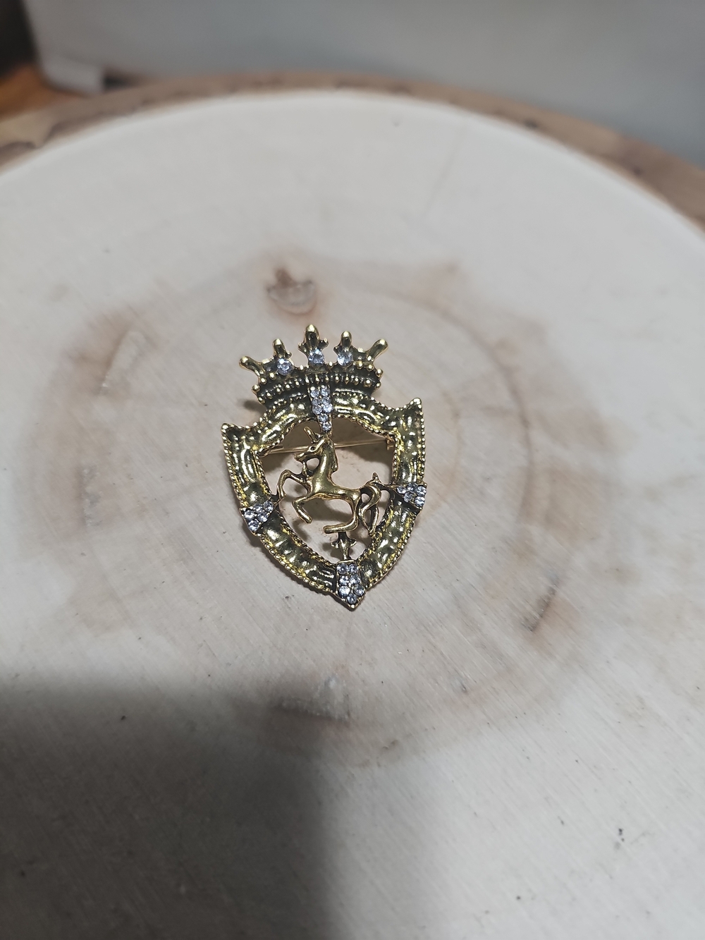 Gold Tone Crowned Shield Horse Pendant Necklace Charm